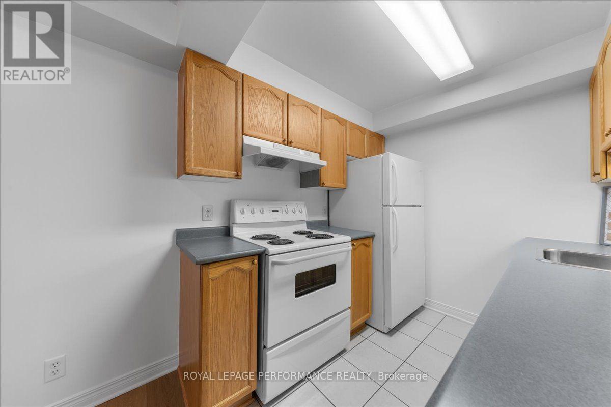 207 - 429 Somerset Street W, Ottawa, Ontario  K2P 2P5 - Photo 4 - X13792628