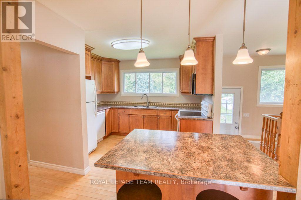 14 Maitland Street, Ottawa, Ontario  K0A 2Z0 - Photo 9 - X13792714