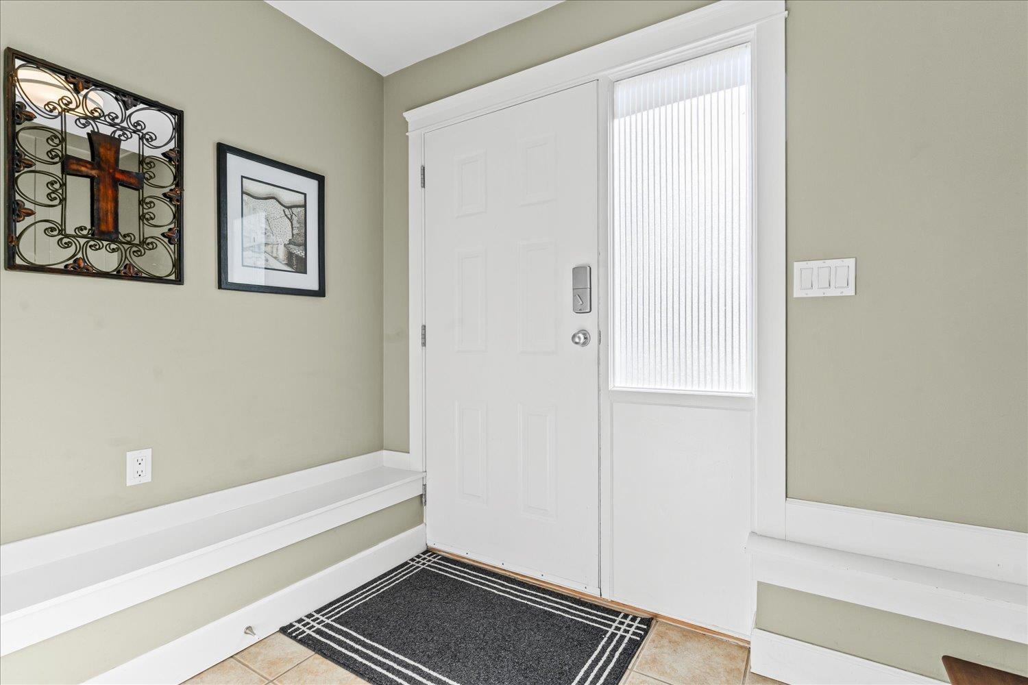 34915 Champlain Crescent, Abbotsford, British Columbia  V2S 5P3 - Photo 5 - R3165995