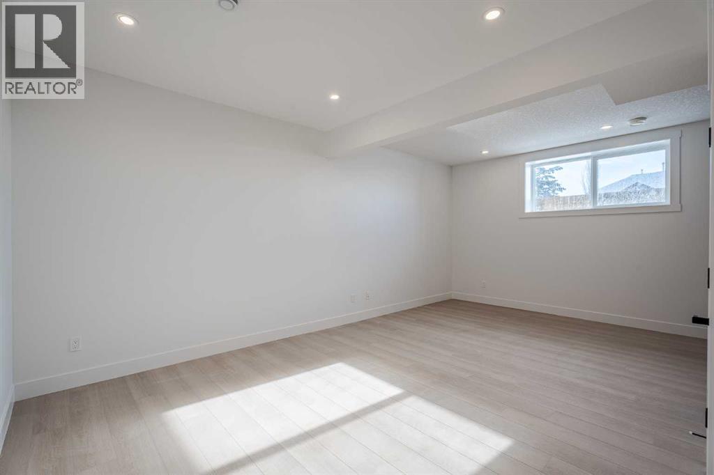 44 Collingwood Place Nw, Calgary, Alberta  T2L 0P9 - Photo 42 - A2343920
