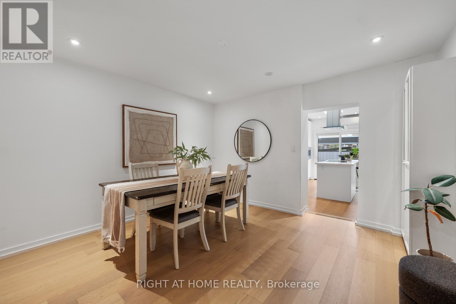 5 1/2 Luttrell Avenue, Toronto, Ontario  M4C 5E2 - Photo 10 - E13792642
