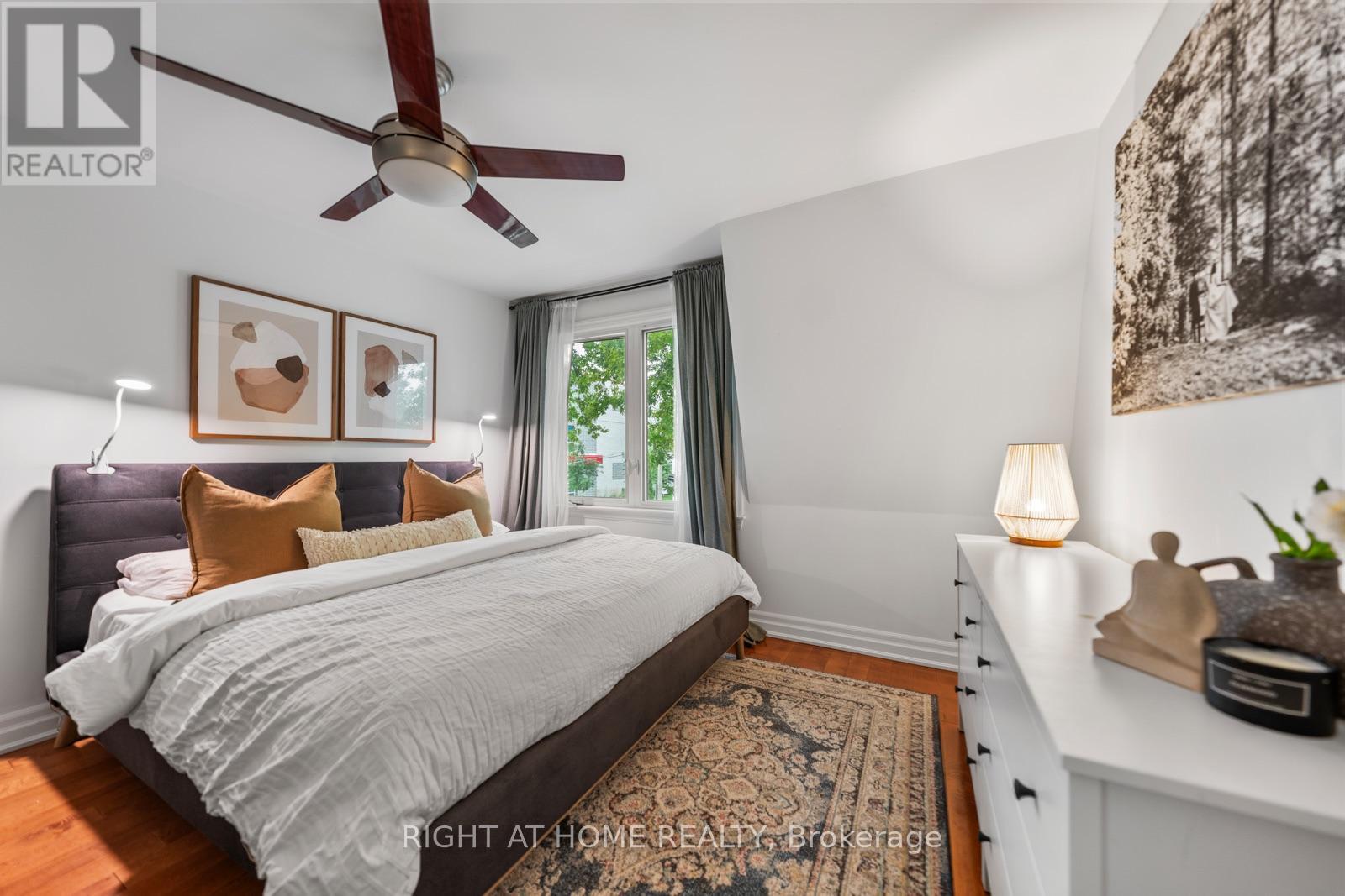 5 1/2 Luttrell Avenue, Toronto, Ontario  M4C 5E2 - Photo 19 - E13792642