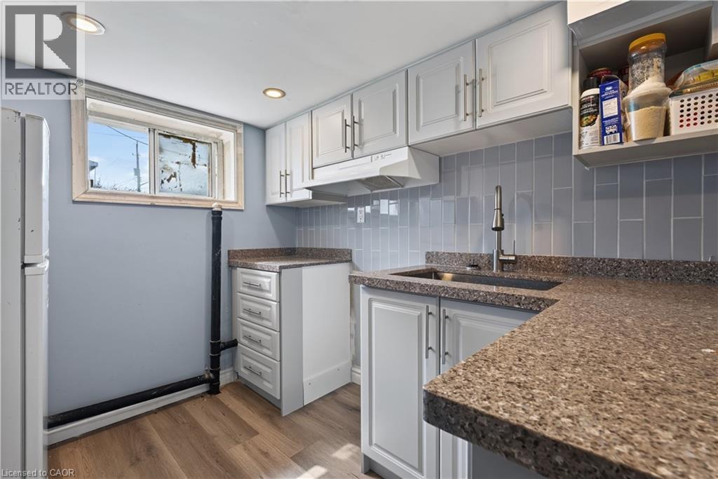 241 West 5th Street, Hamilton, Ontario  L9C 3N8 - Photo 14 - 40863944
