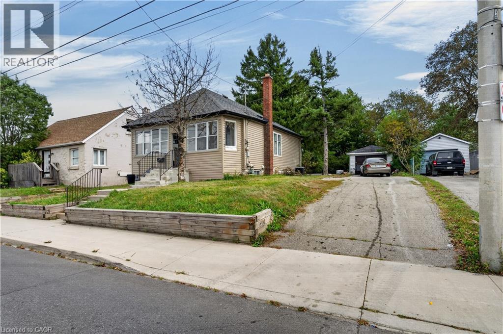 241 West 5th Street, Hamilton, Ontario  L9C 3N8 - Photo 4 - 40863944
