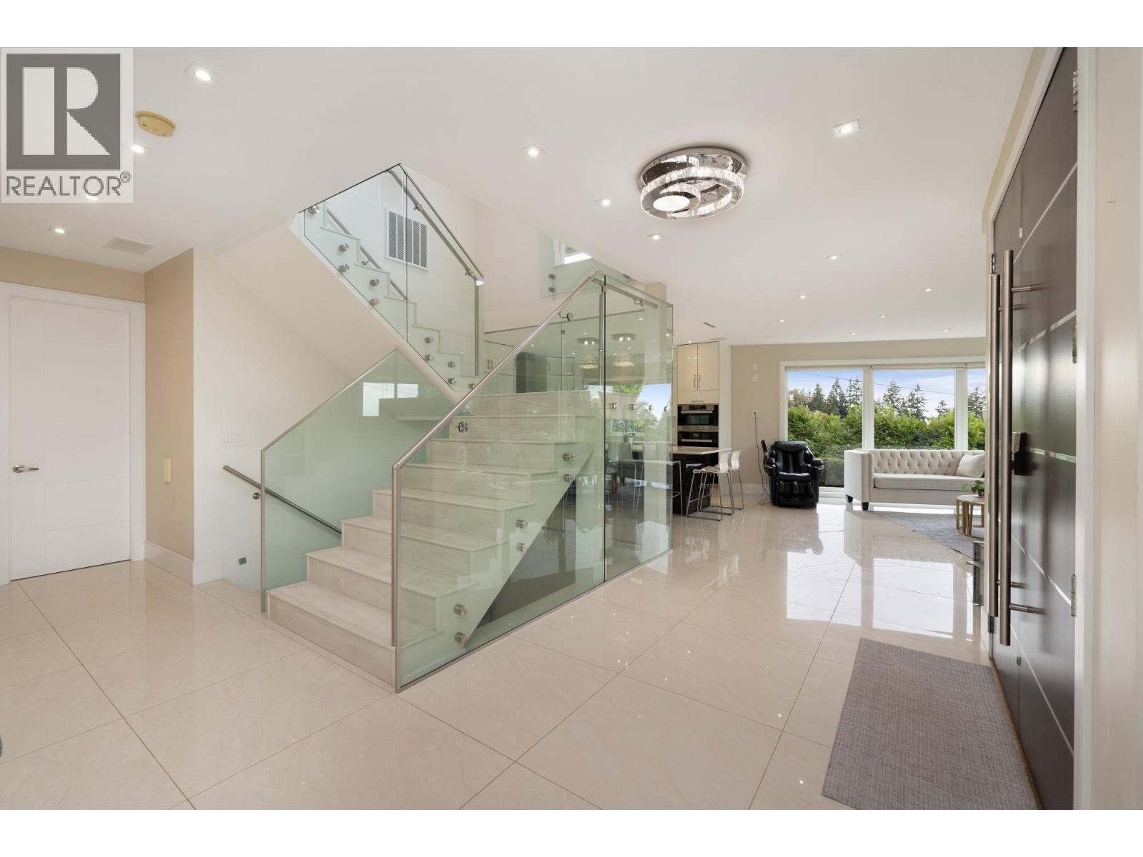 4716 Skyline Drive, North Vancouver, British Columbia  V7R 3H8 - Photo 22 - R3166280