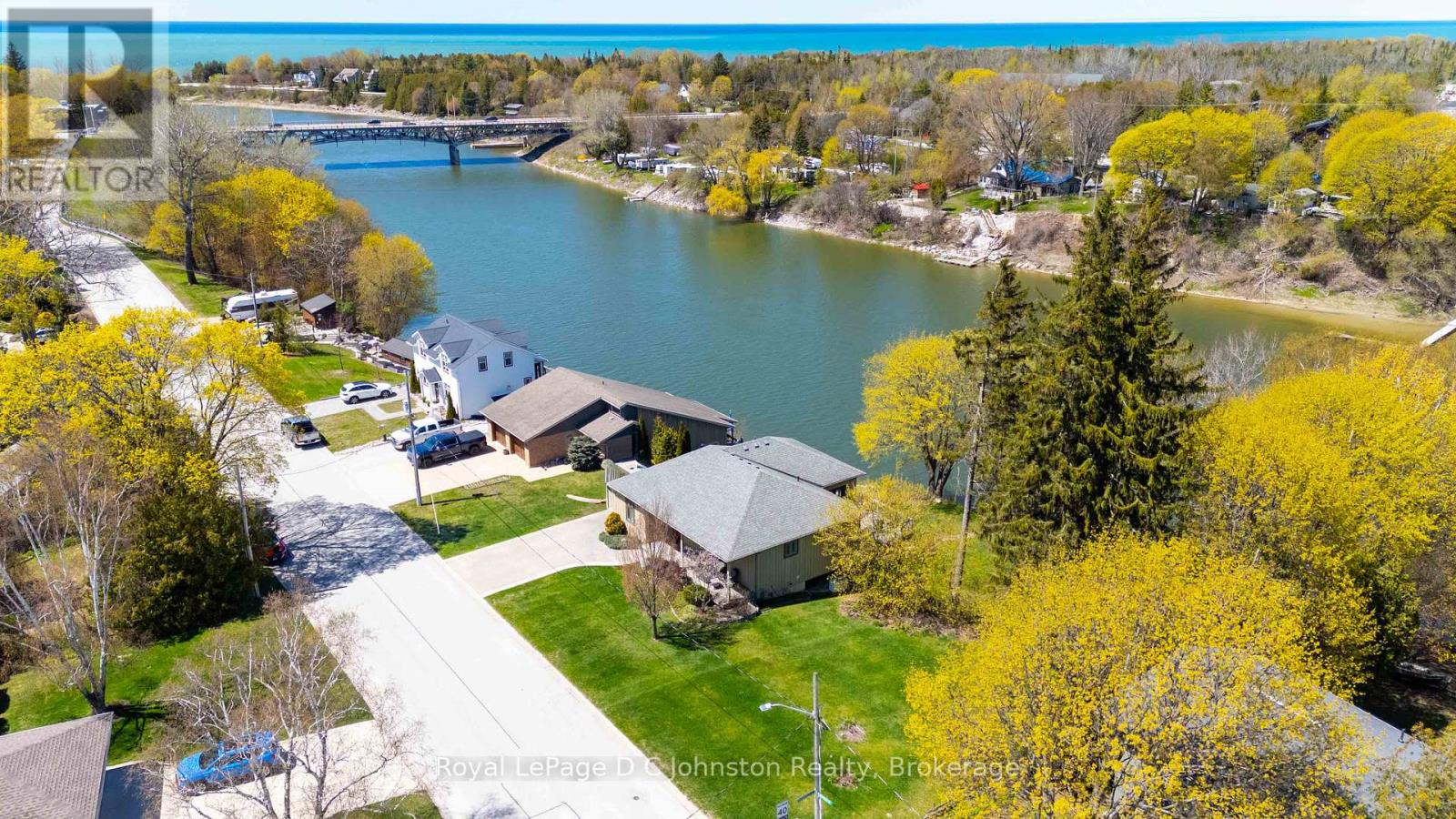 290 SAUGEEN STREET, Saugeen Shores, Ontario