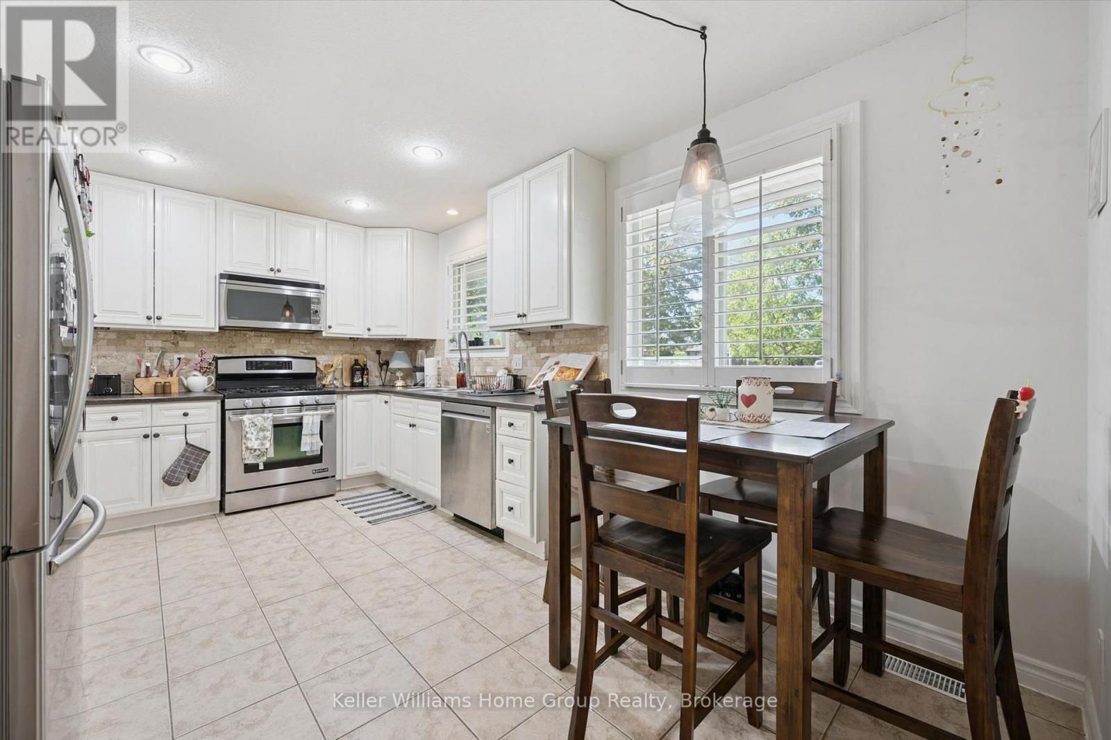 10 Picadilly Place, Guelph, Ontario  N1G 2P9 - Photo 9 - X13792750