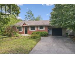 10 PICADILLY PLACE, guelph (dovercliffe park/old university), Ontario