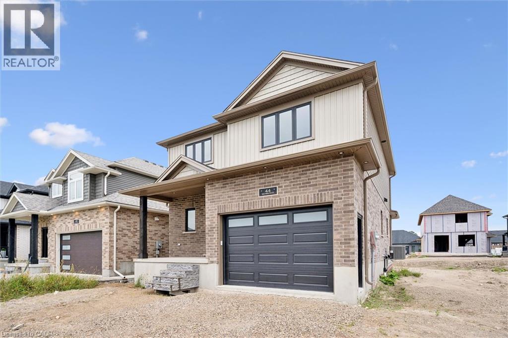44 Weymouth Street, Elmira, Ontario  N3B 0G3 - Photo 3 - 40861713