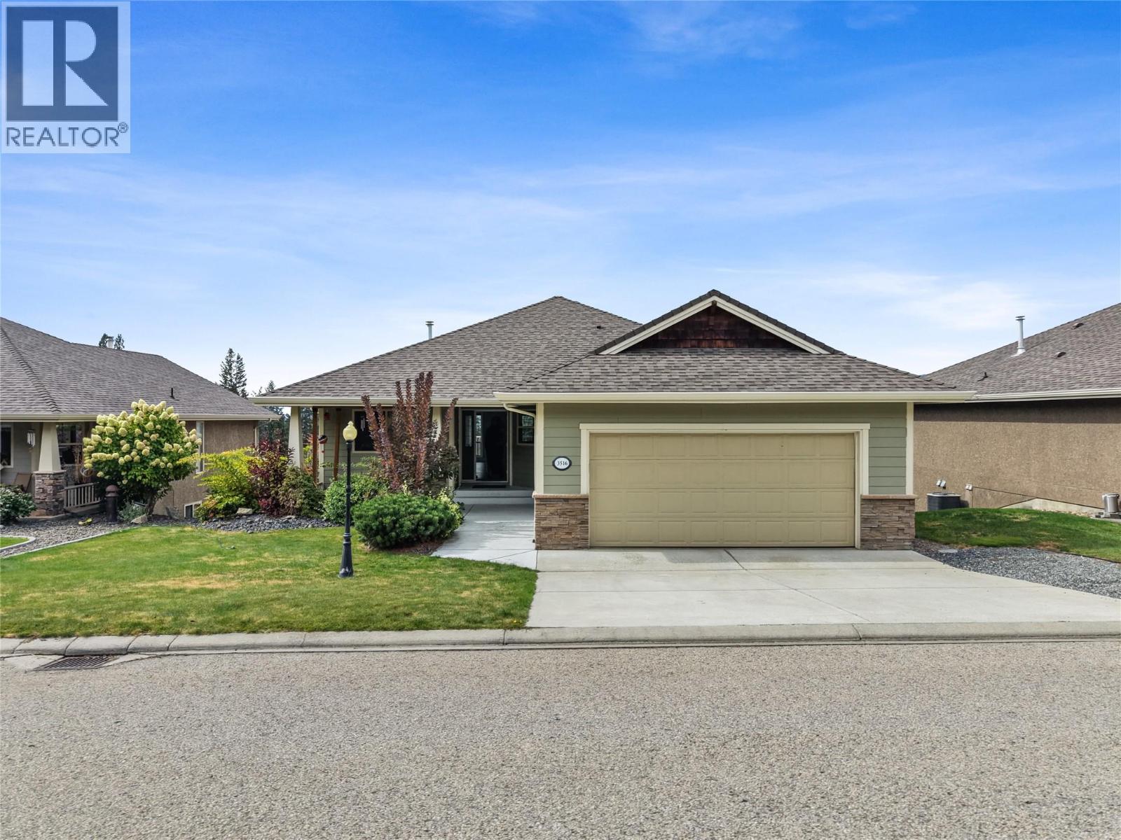 3516 Camelback Drive, Kelowna, British Columbia
