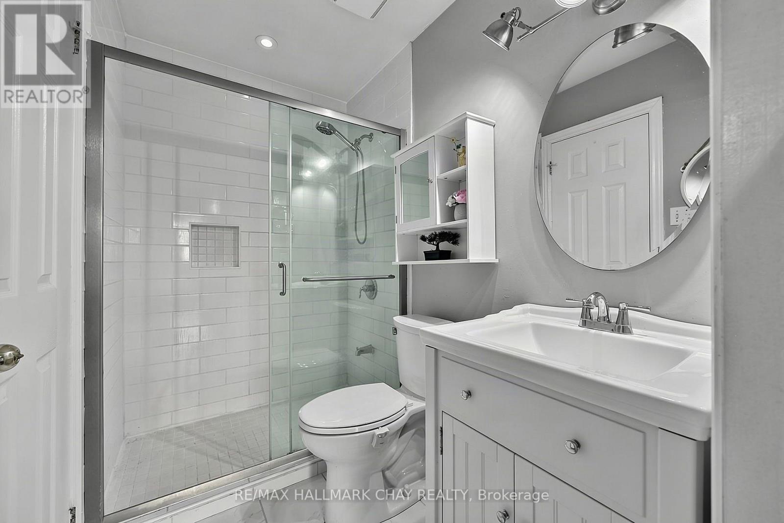 27 Masters Drive, Barrie, Ontario  L4M 6W4 - Photo 10 - S13754054