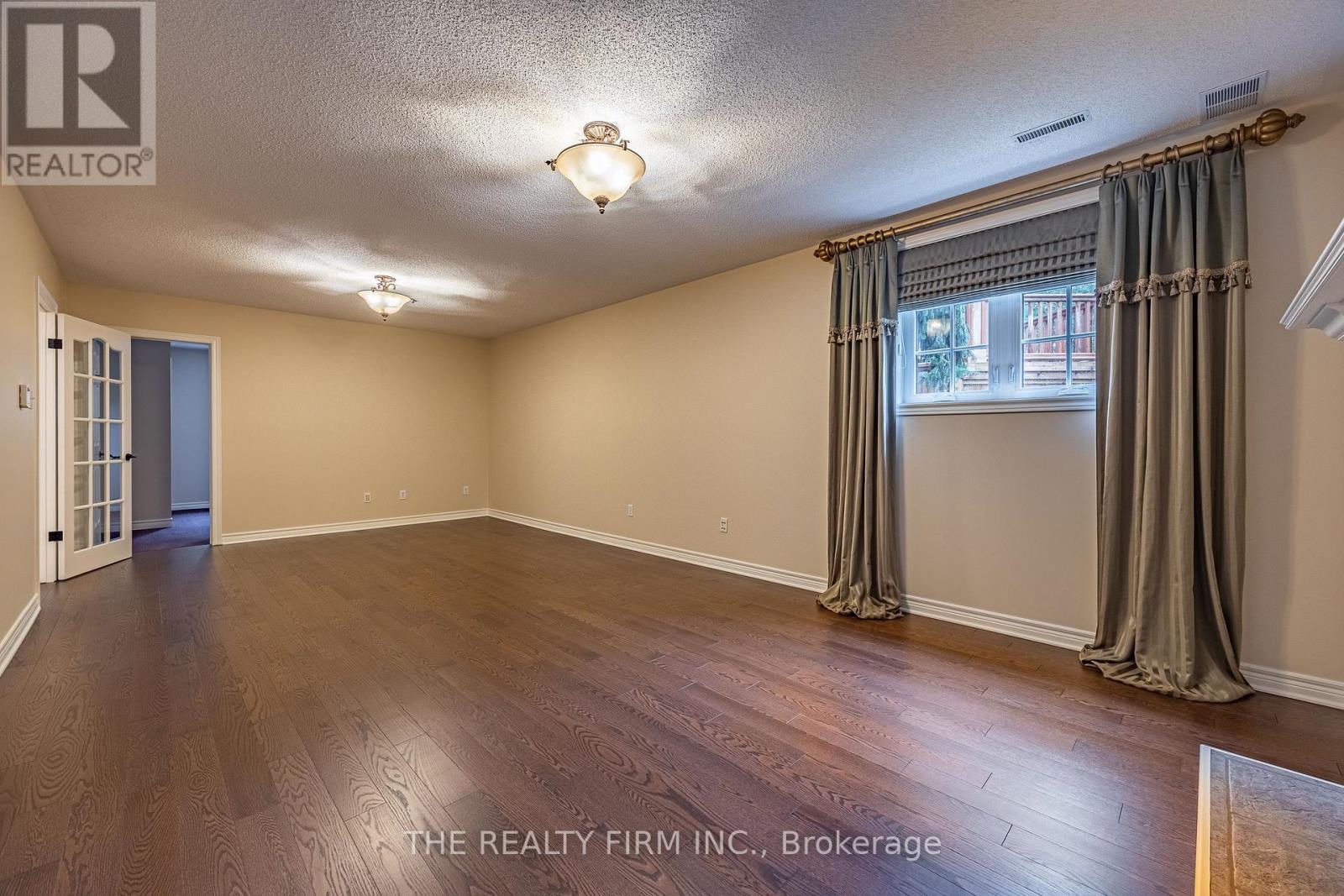 4077 Pine Crescent, Petrolia, Ontario  N0N 1R0 - Photo 35 - X13770082