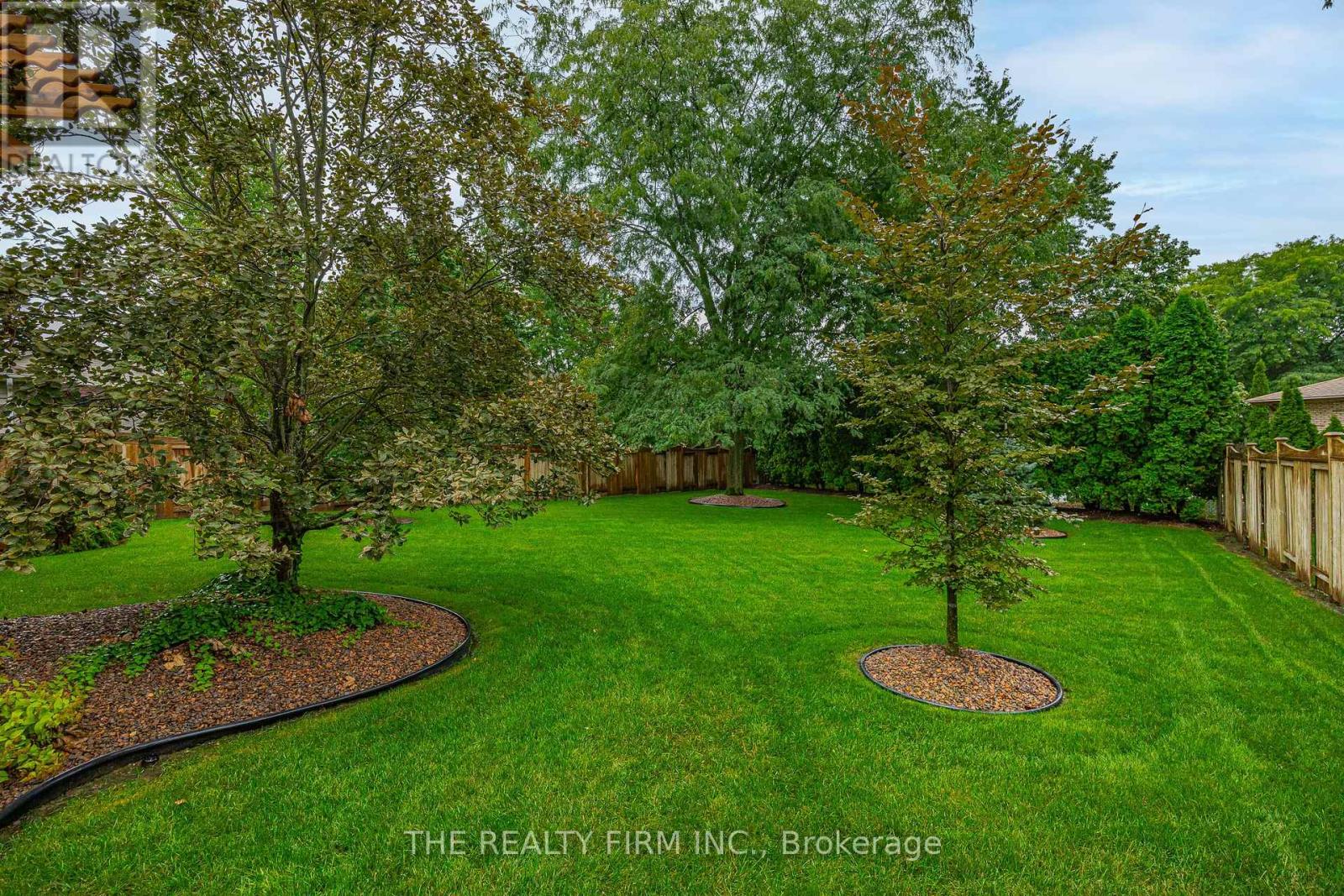 4077 Pine Crescent, Petrolia, Ontario  N0N 1R0 - Photo 39 - X13770082