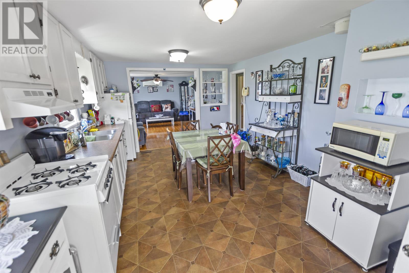15 Curtis Road, St. Peters Bay, Prince Edward Island  C0A 2A0 - Photo 5 - 202623517