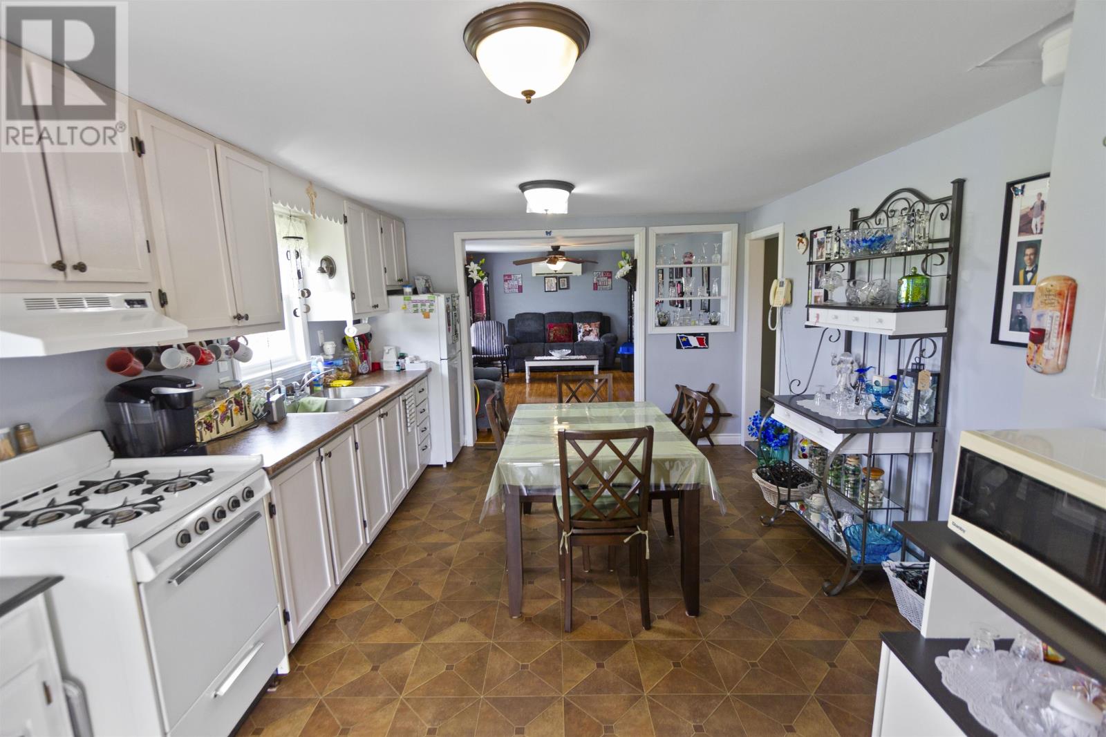 15 Curtis Road, St. Peters Bay, Prince Edward Island  C0A 2A0 - Photo 8 - 202623517