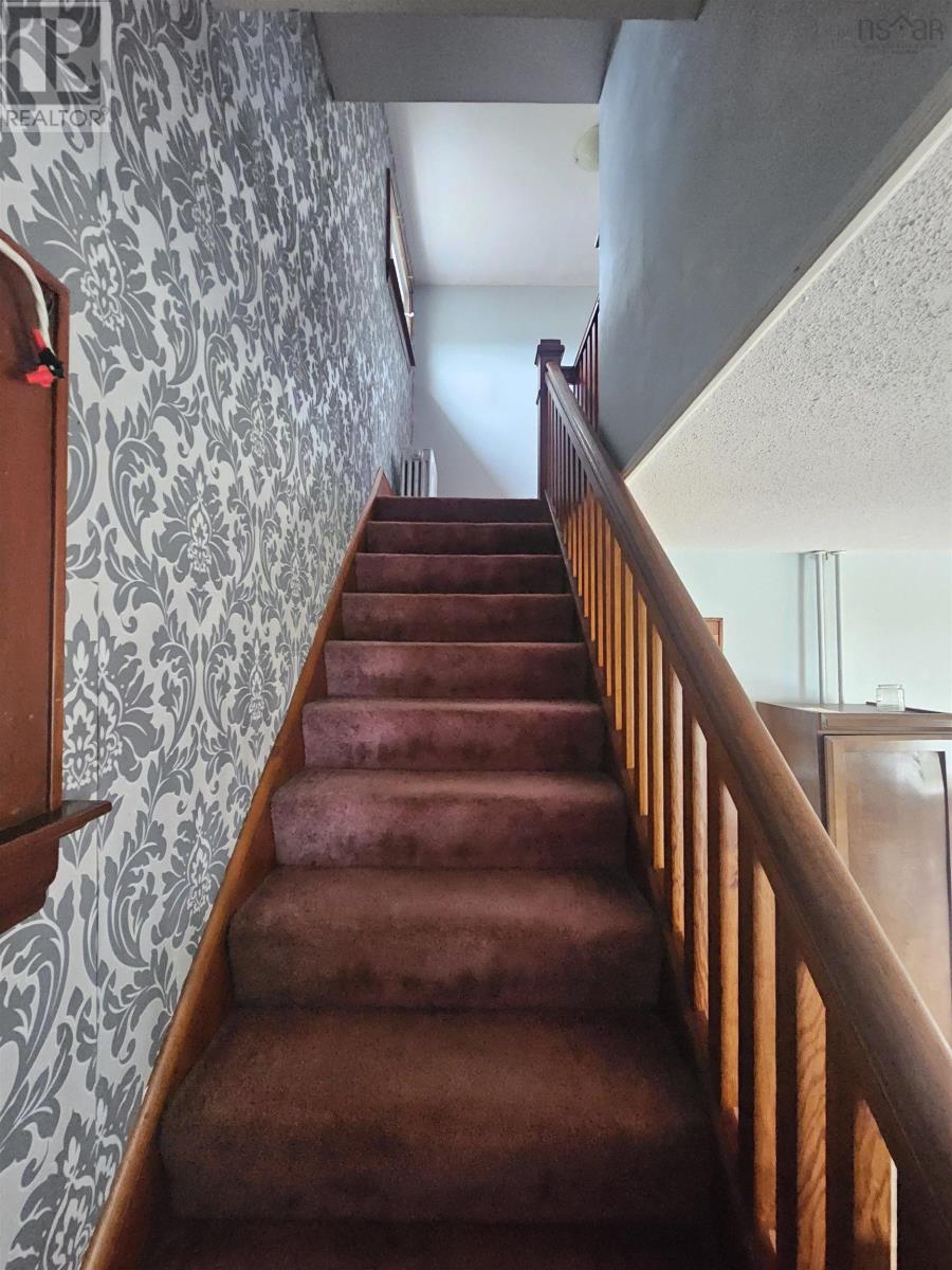 6 Alphonse Street photo 15