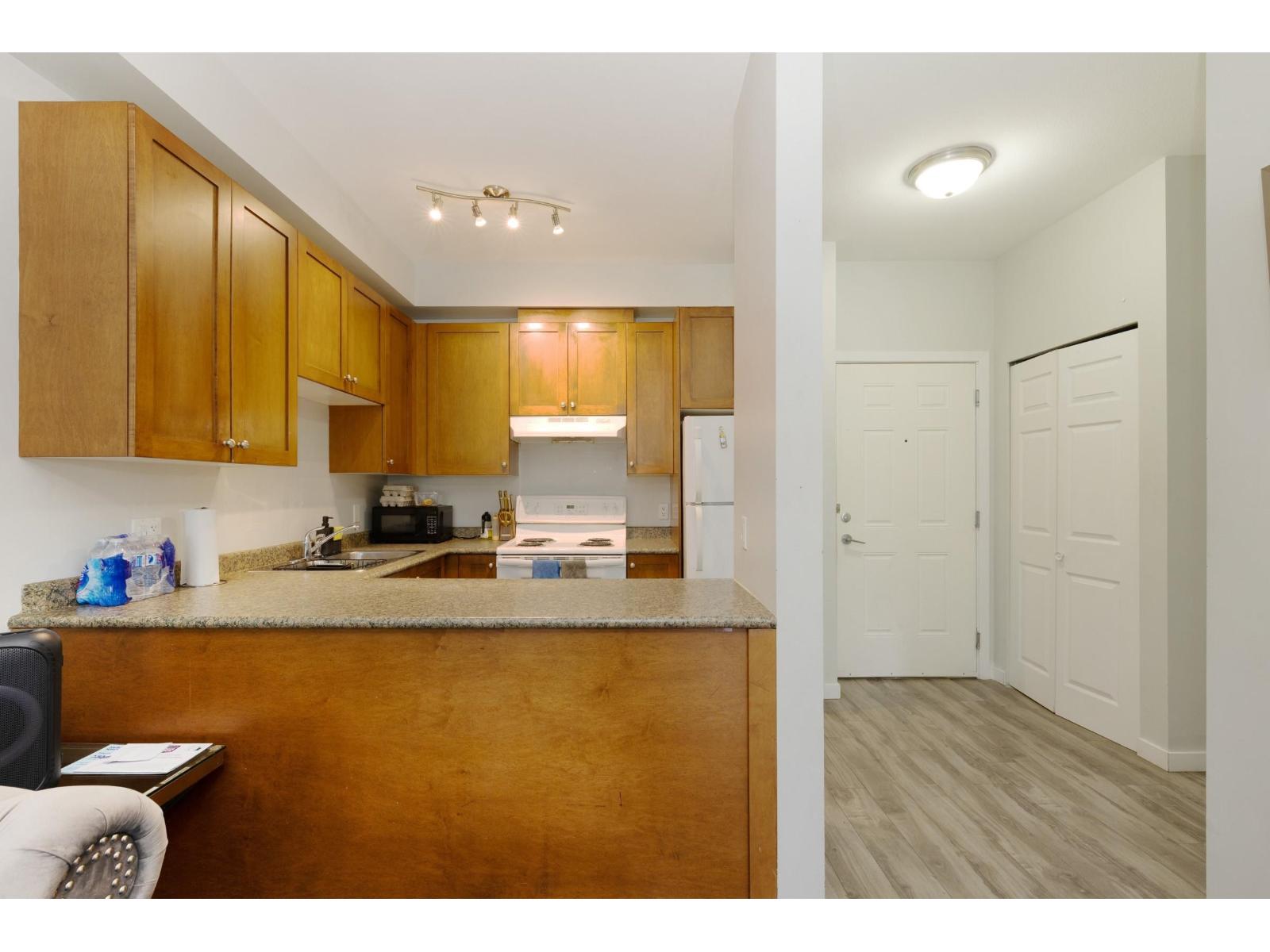 202 13277 108 Avenue, Surrey, British Columbia  V3T 0A9 - Photo 6 - R3164760