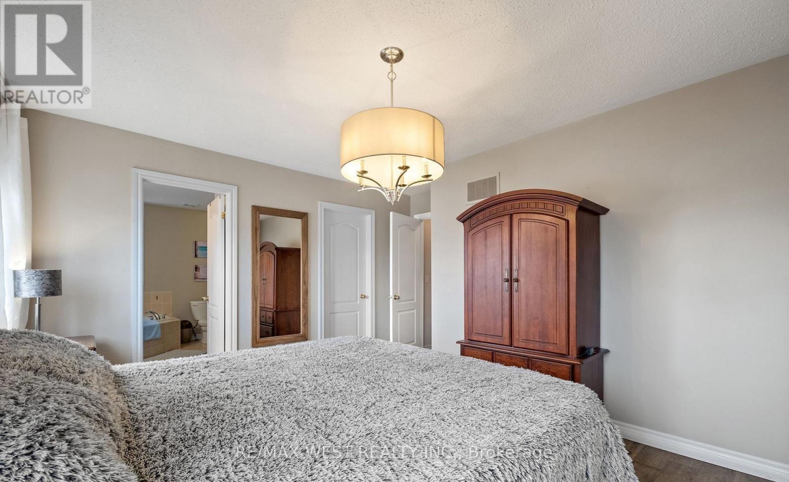 31 Buxton Lane, Clarington, Ontario  L1C 0J9 - Photo 21 - E13790634