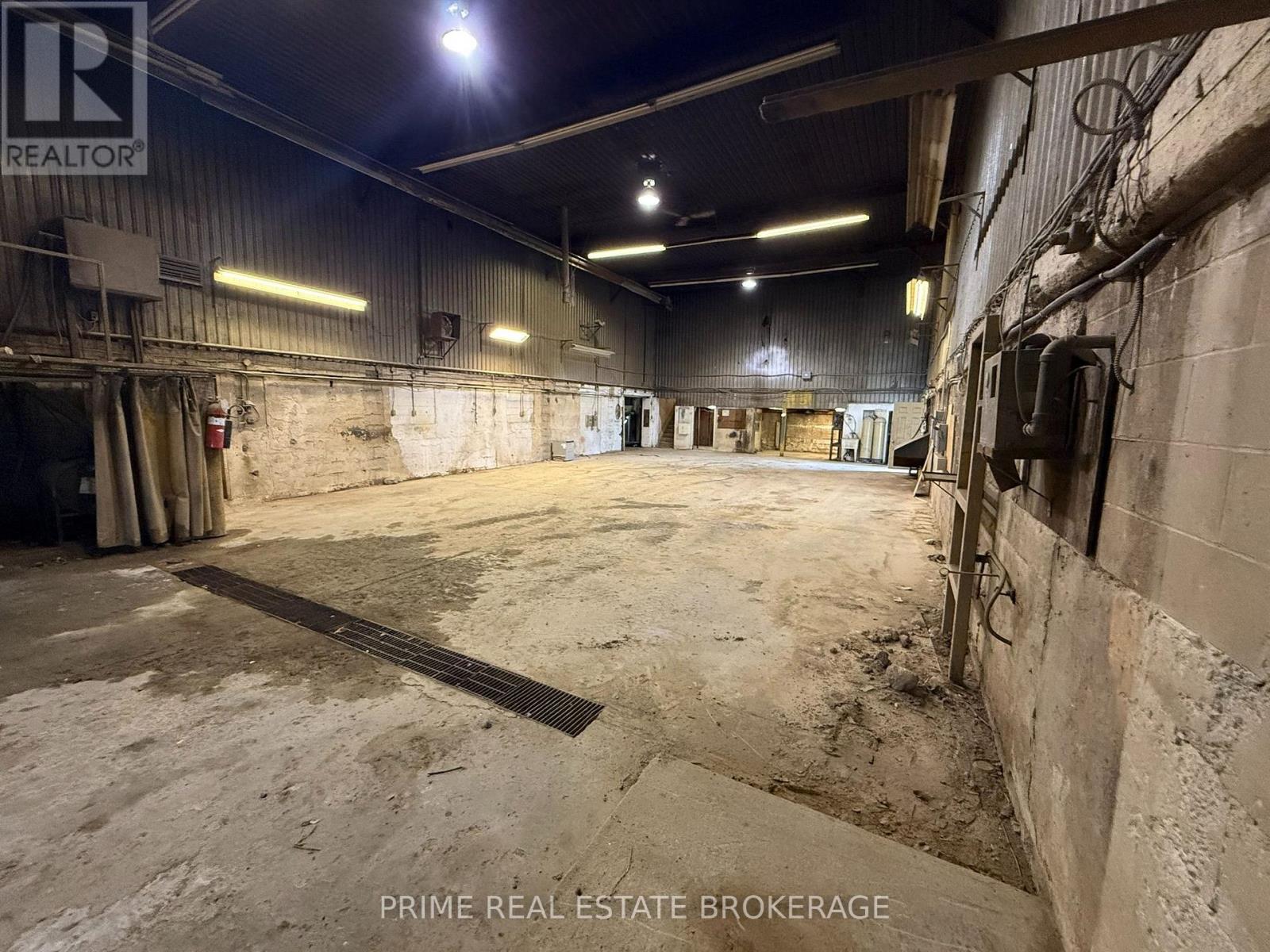 Unit 2, 2b - 1640 Fanshawe Park Road E, London North, Ontario  N5X 4A3 - Photo 11 - X13792930