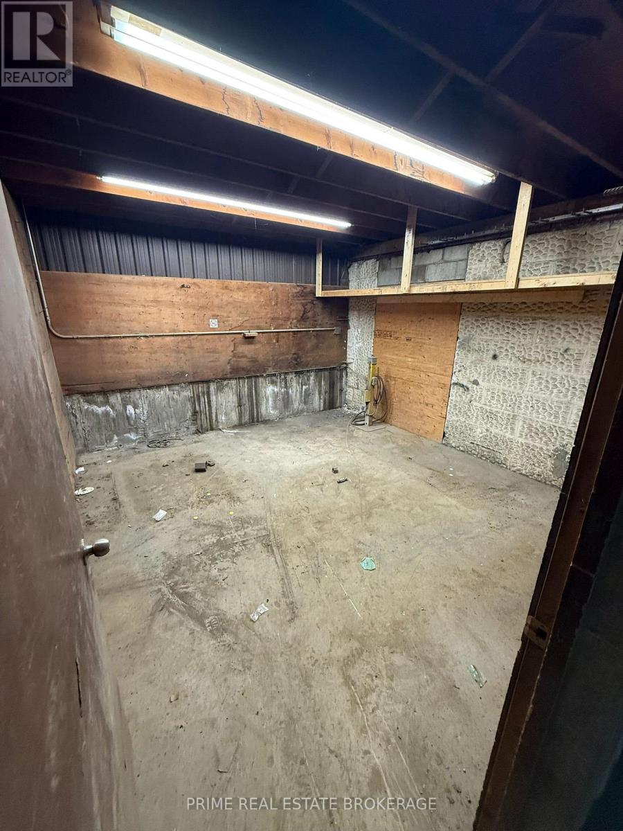Unit 2, 2b - 1640 Fanshawe Park Road E, London North, Ontario  N5X 4A3 - Photo 14 - X13792930