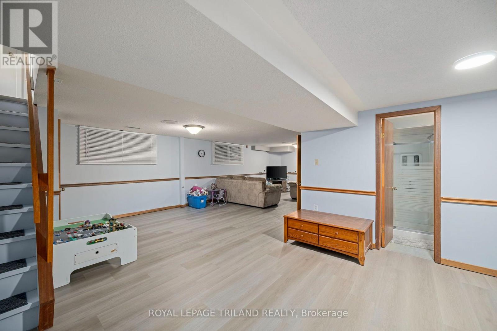 1611 Trossacks Avenue, London North, Ontario  N5X 2G3 - Photo 22 - X13793042