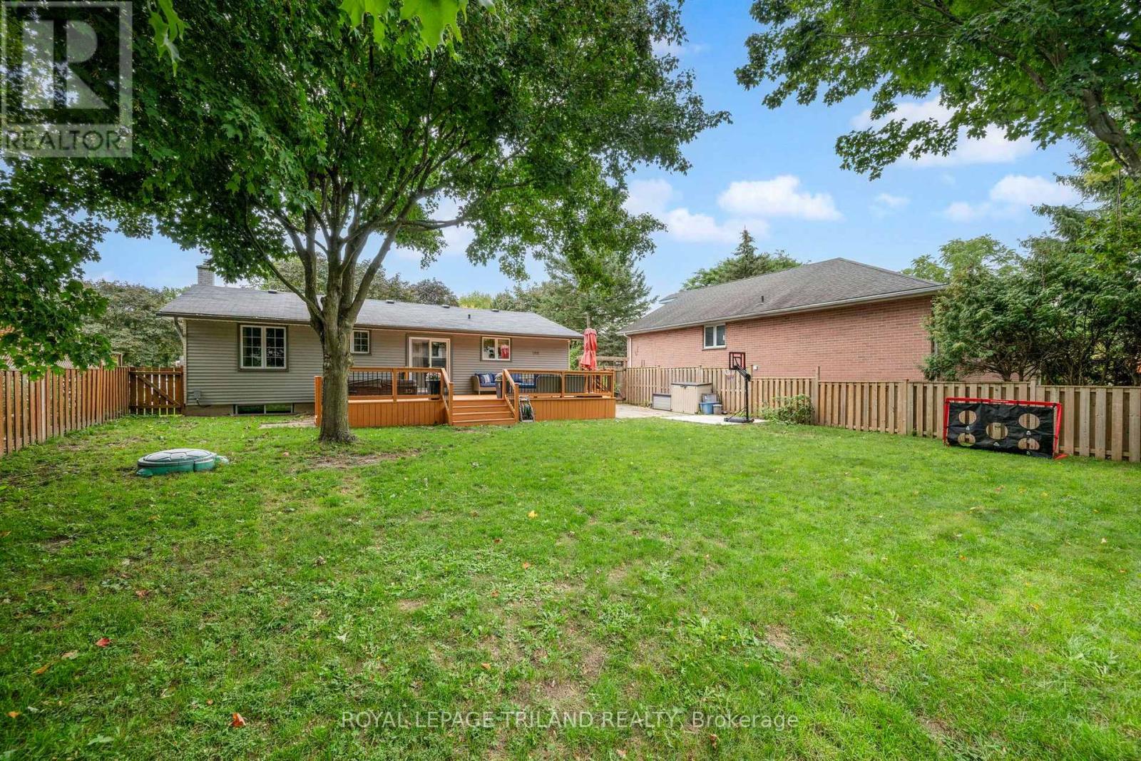 1611 Trossacks Avenue, London North, Ontario  N5X 2G3 - Photo 33 - X13793042
