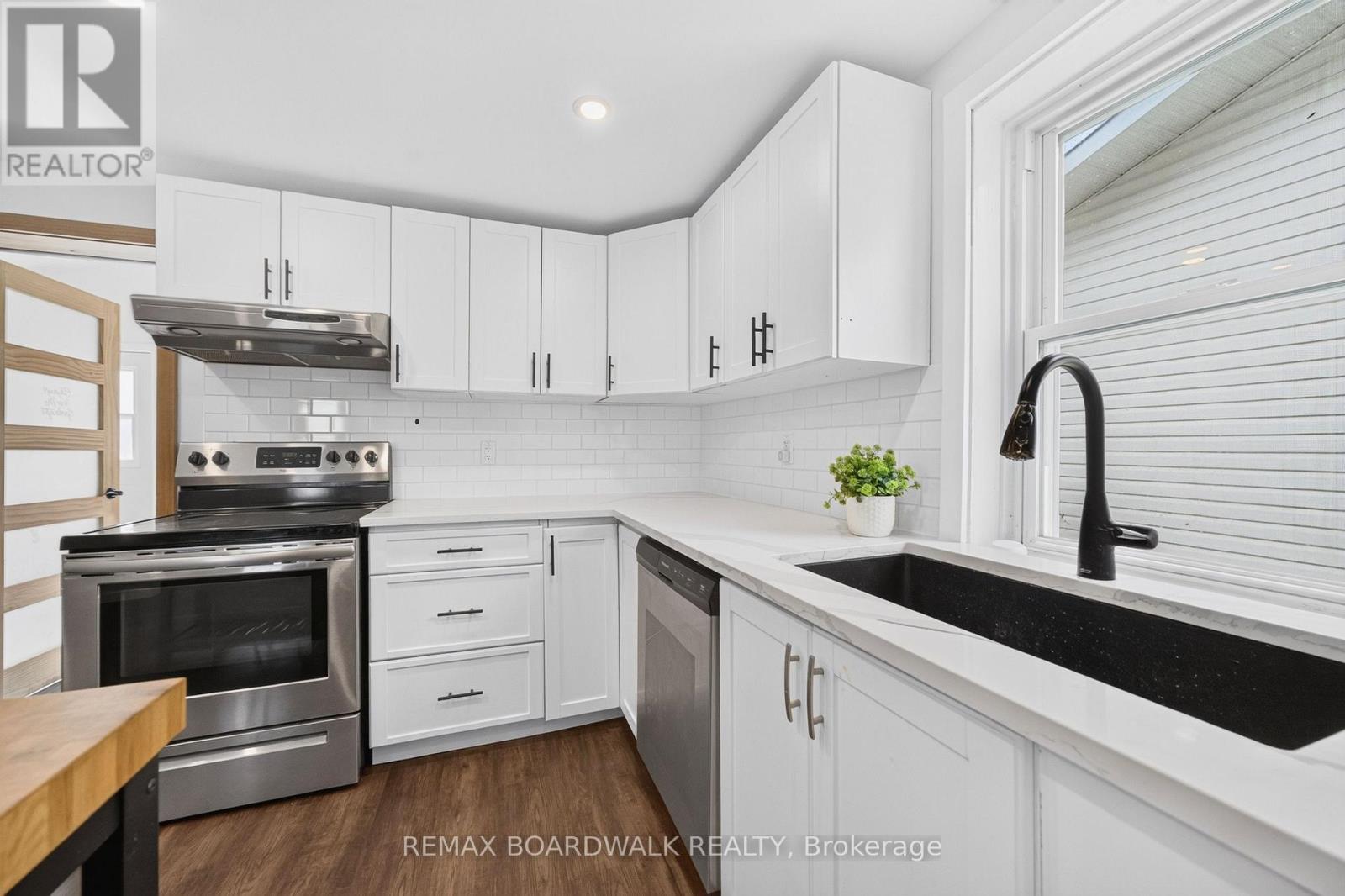 170 Poole Street, Mcnab/braeside, Ontario  K7S 1J2 - Photo 21 - X13792994