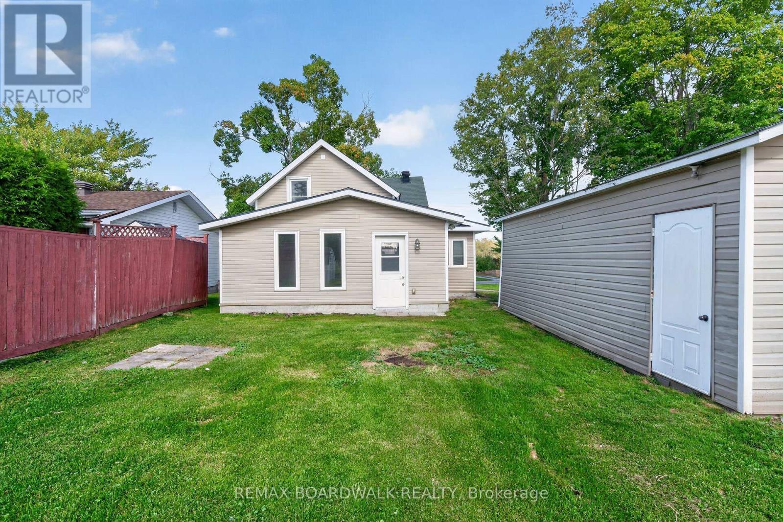 170 Poole Street, Mcnab/braeside, Ontario  K7S 1J2 - Photo 36 - X13792994