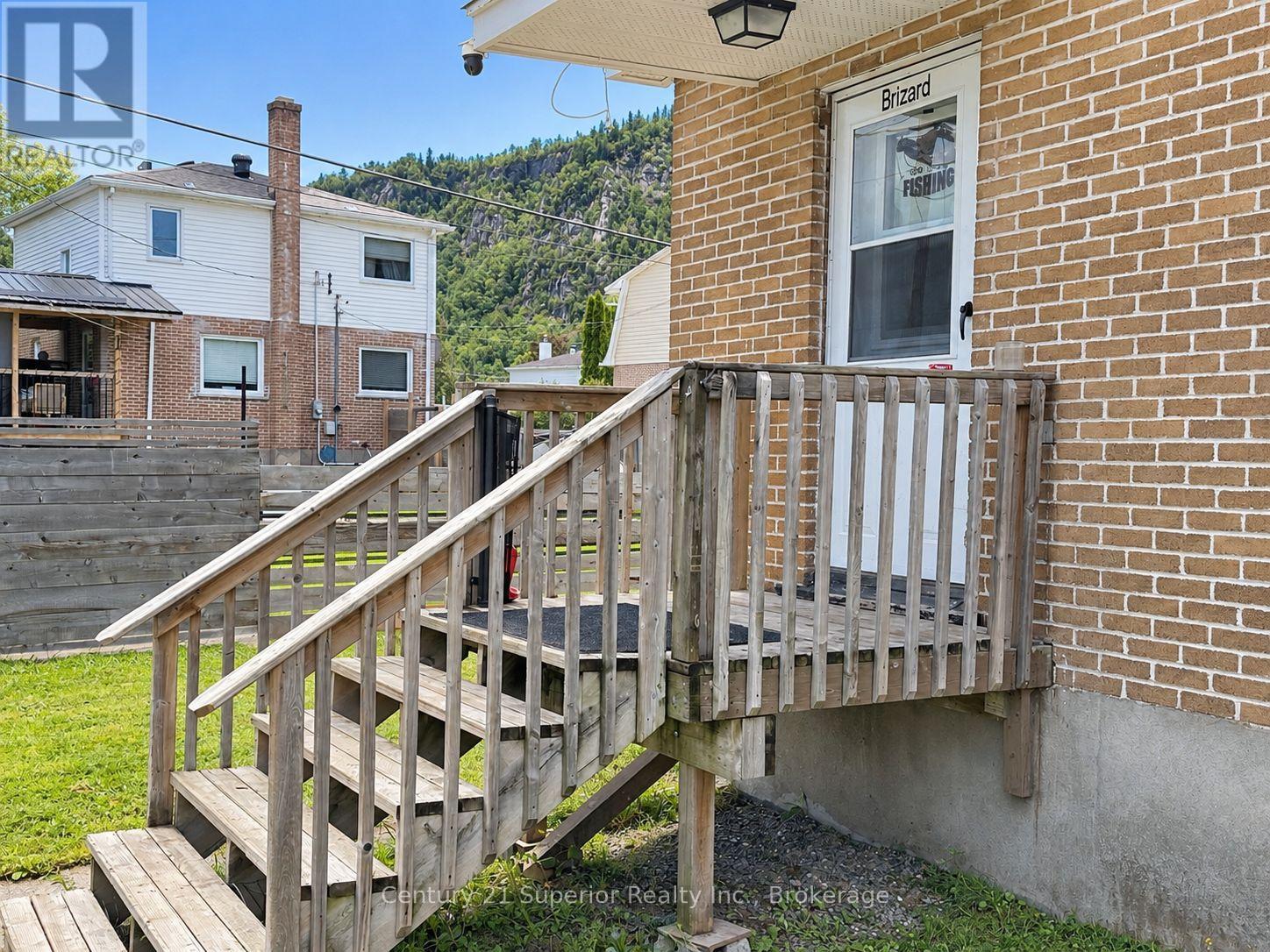 7 Rouse Street, Red Rock, Ontario  P0T 2P0 - Photo 2 - X13792878