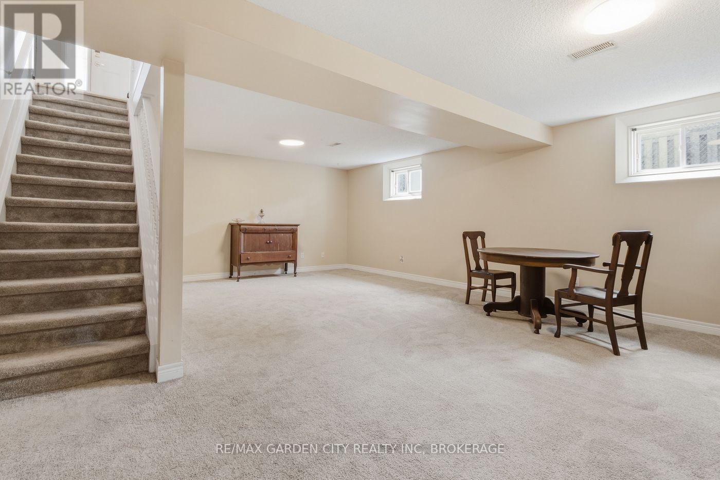 21 B Kelson Avenue N, Grimsby, Ontario  L3M 4C6 - Photo 17 - X13792982