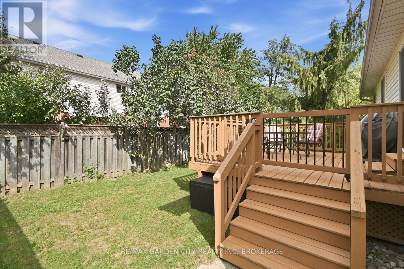 21 B Kelson Avenue N, Grimsby, Ontario  L3M 4C6 - Photo 24 - X13792982