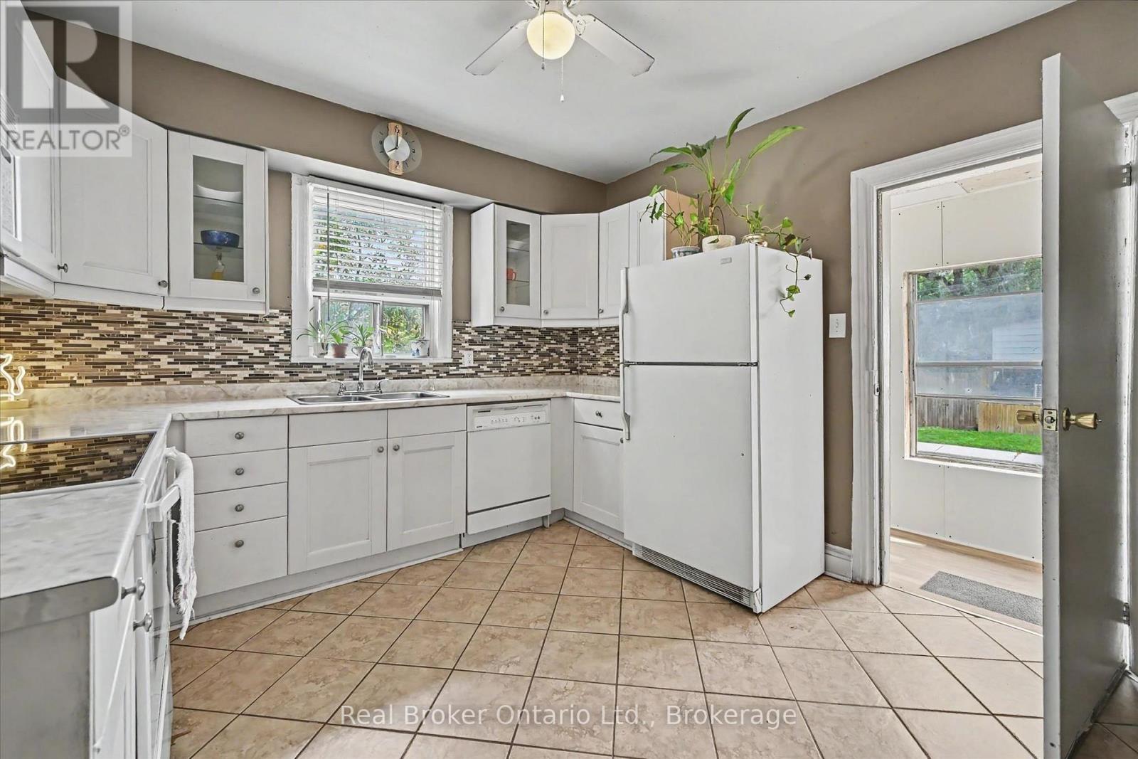 41 Francis Street, Hamilton, Ontario  L8L 3T9 - Photo 12 - X13792940