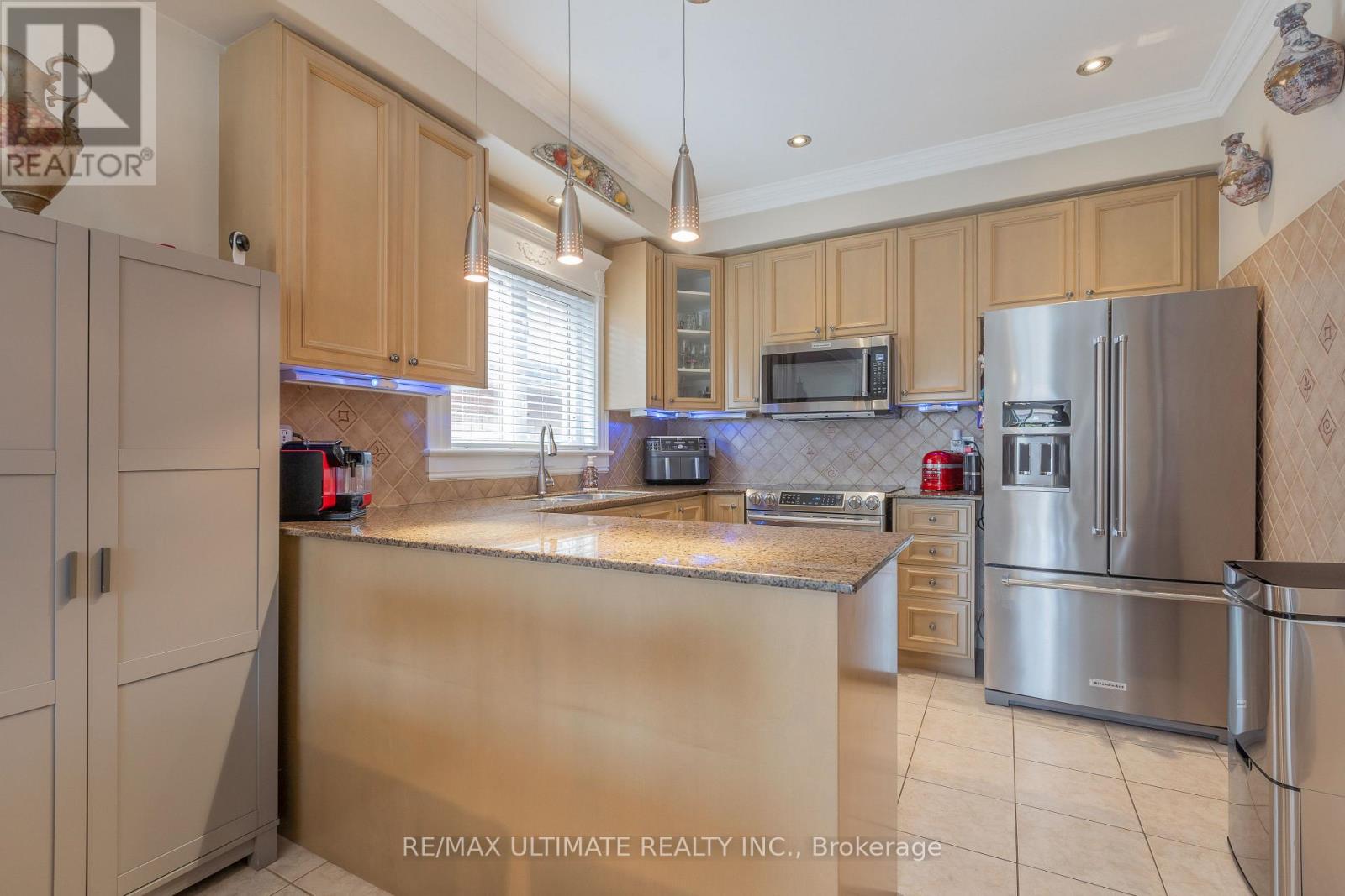 15 Ozoner Crescent, Vaughan, Ontario  L4H 0E2 - Photo 13 - N13792672