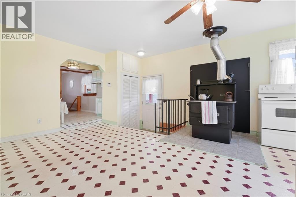 423 Lawrence Avenue, Kitchener, Ontario  N2M 1Y7 - Photo 11 - 40864129