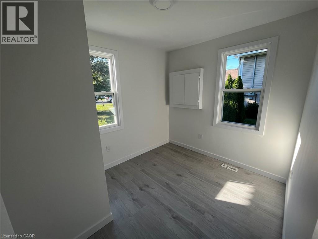 6316 Montrose Road, Niagara Falls, Ontario  L2H 1L6 - Photo 6 - 40864127