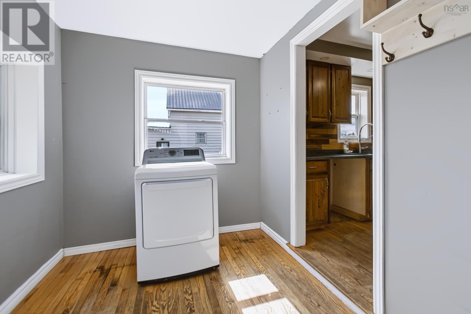 20 Cowan Street, Springhill, Nova Scotia  B0M 1X0 - Photo 5 - 202623520
