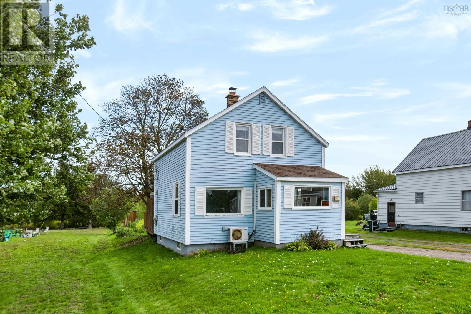 20 Cowan Street, Springhill, Nova Scotia  B0M 1X0 - Photo 2 - 202623520