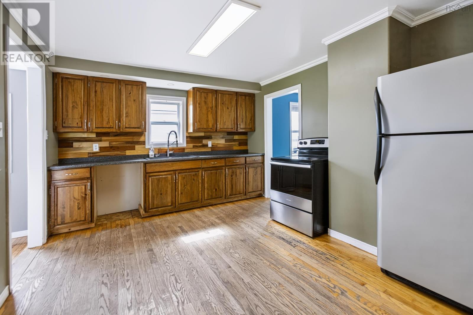 20 Cowan Street, Springhill, Nova Scotia  B0M 1X0 - Photo 7 - 202623520