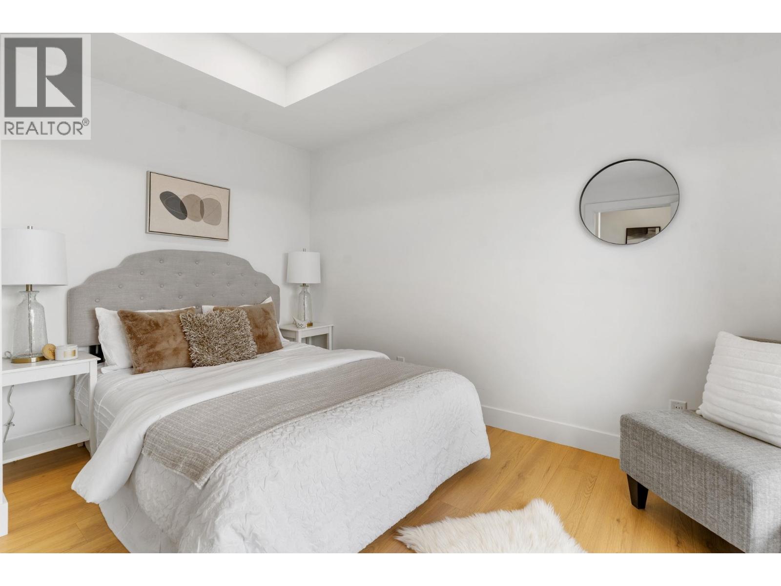 2 7554 Wright Street, Burnaby, British Columbia  V3N 3W7 - Photo 13 - R3163972
