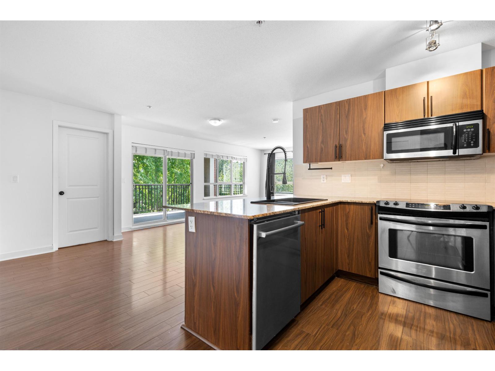 B304 8929 202 Street, Langley, British Columbia  V1M 0B4 - Photo 4 - R3166361