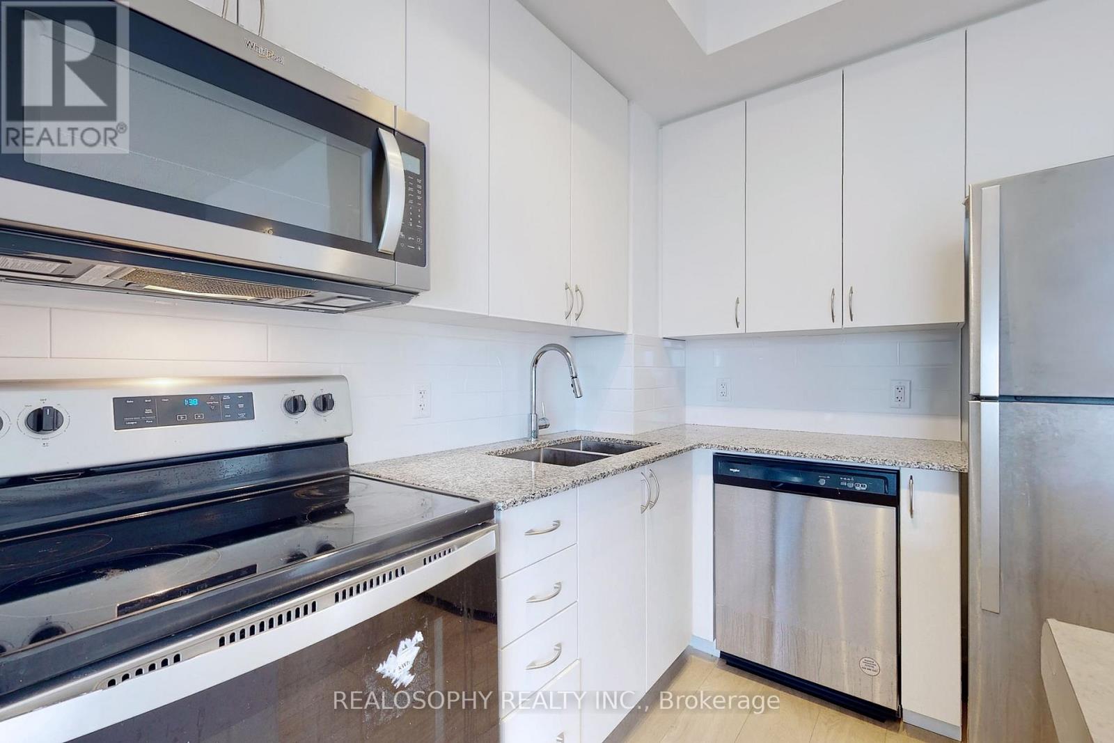 909 - 3220 Sheppard Avenue E, Toronto, Ontario  M1T 0B7 - Photo 4 - E13792884