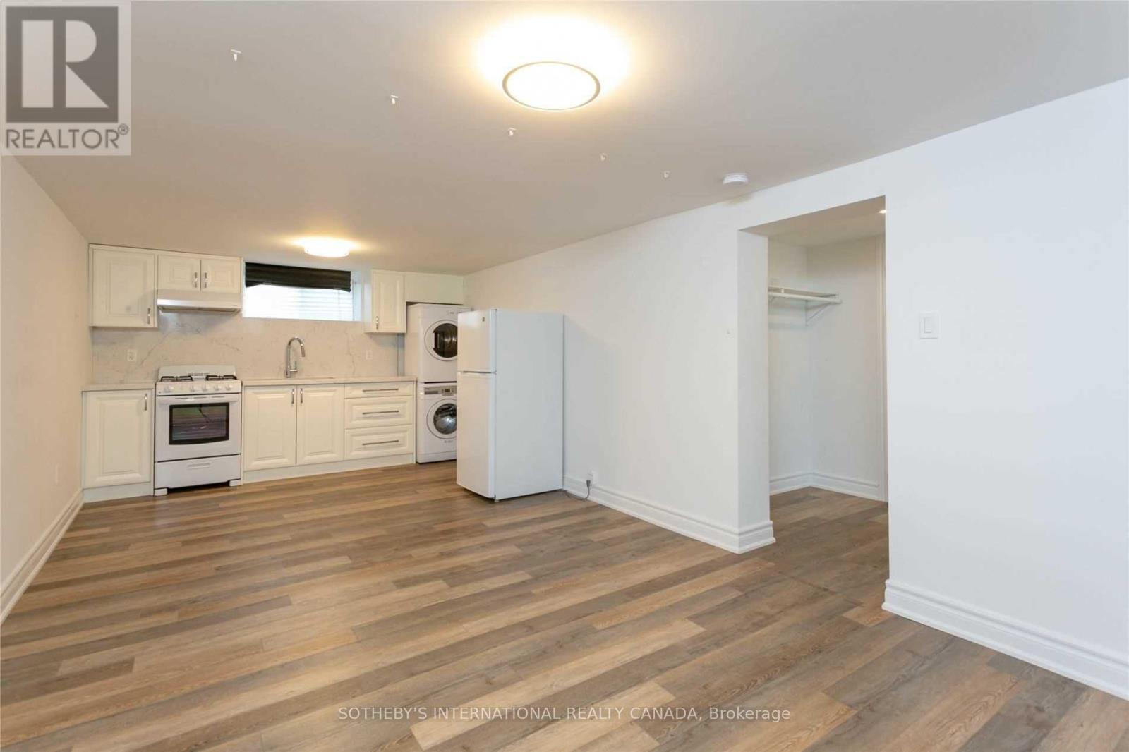 56 Courton Drive, Toronto, Ontario  M1R 1K8 - Photo 3 - E13792892