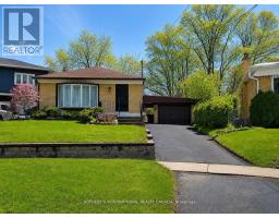 56 COURTON DRIVE, Toronto, Ontario