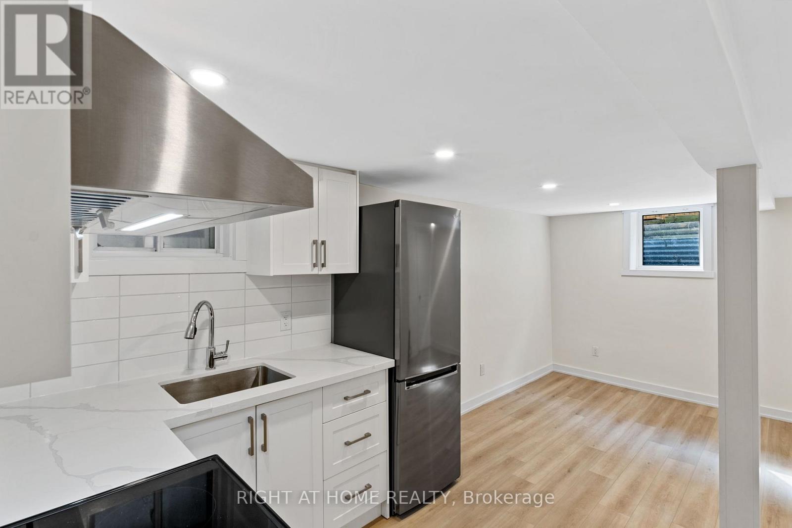 1 - 477 Montrave Avenue, Oshawa, Ontario  L1J 4S6 - Photo 4 - E13792938