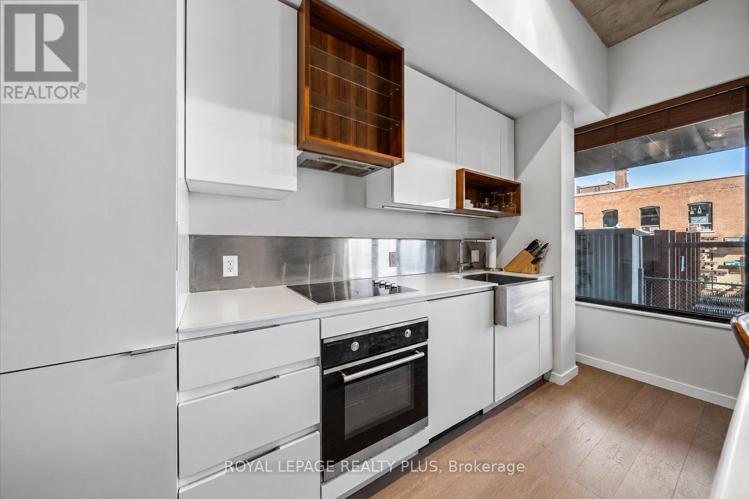 207 - 383 Sorauren Avenue, Toronto, Ontario  M6R 0A4 - Photo 18 - W13792856