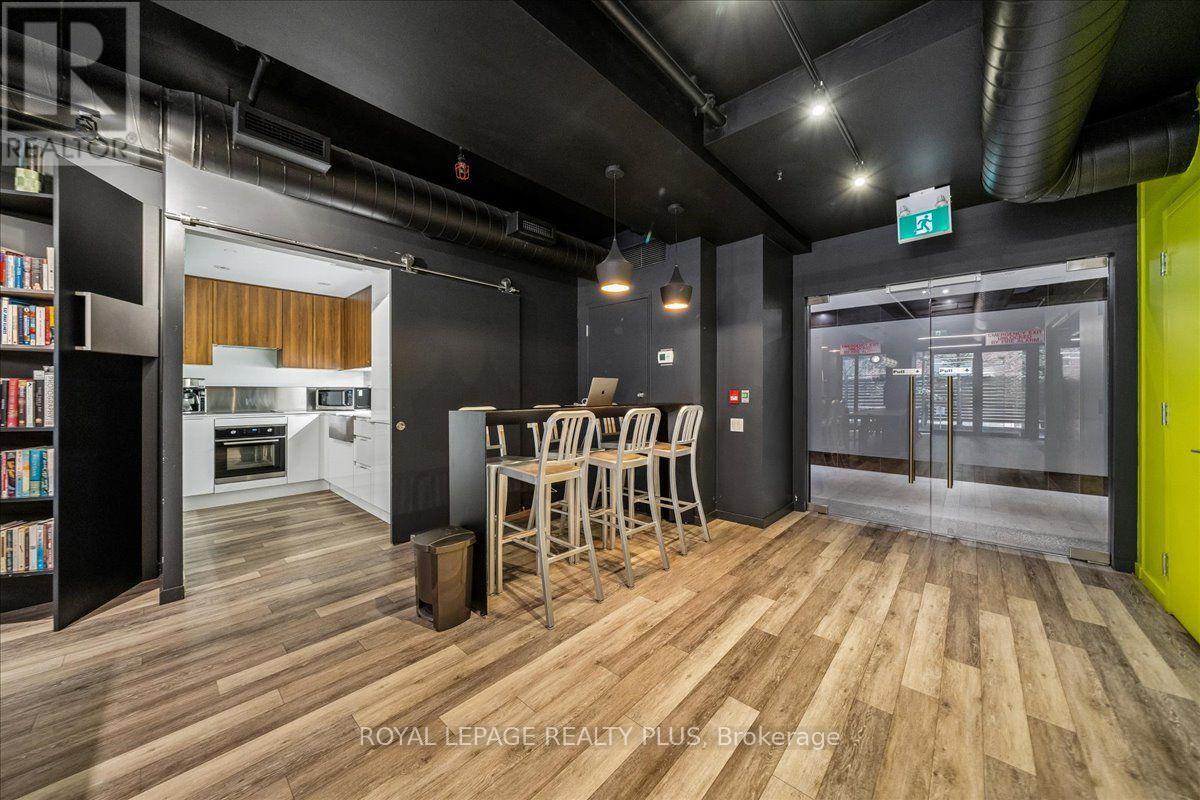 207 - 383 Sorauren Avenue, Toronto, Ontario  M6R 0A4 - Photo 24 - W13792856