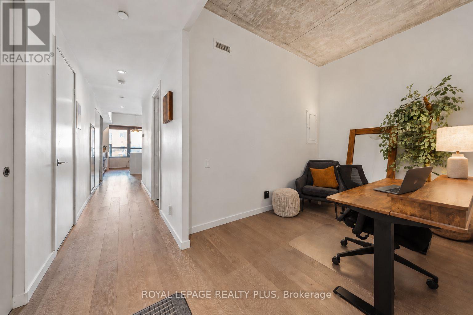 207 - 383 Sorauren Avenue, Toronto, Ontario  M6R 0A4 - Photo 6 - W13792856