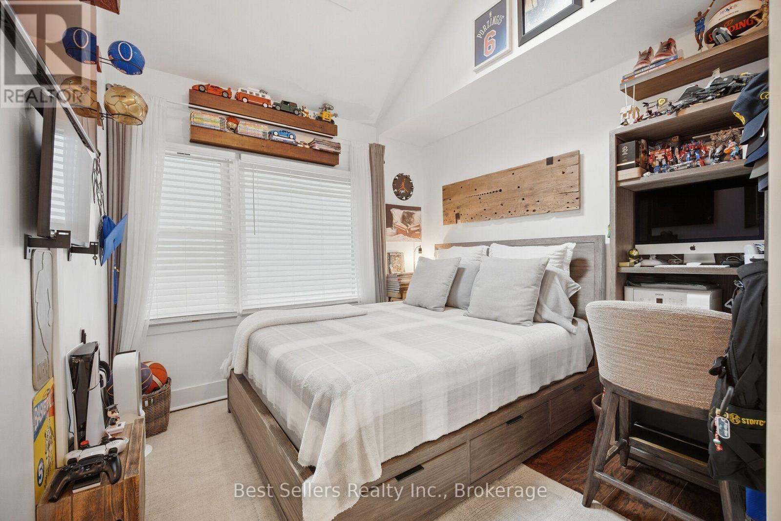 174 Angelene Street, Mississauga, Ontario  L5G 1X2 - Photo 14 - W13792876