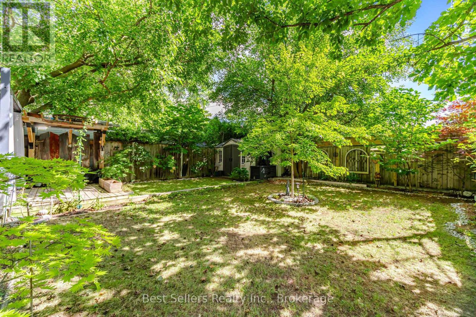 174 Angelene Street, Mississauga, Ontario  L5G 1X2 - Photo 29 - W13792876