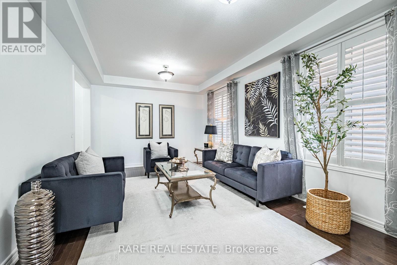 86 Vanderpool Crescent, Brampton, Ontario  L6P 3W7 - Photo 6 - W13792880